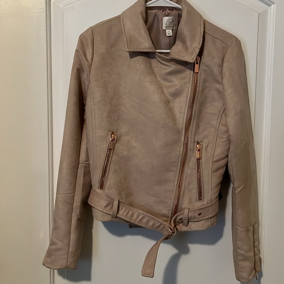 Jacket - Picture 2 of 4